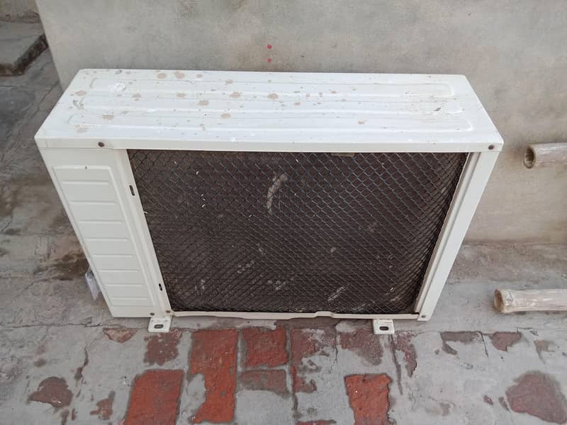 Orient split AC 1 ton 1
