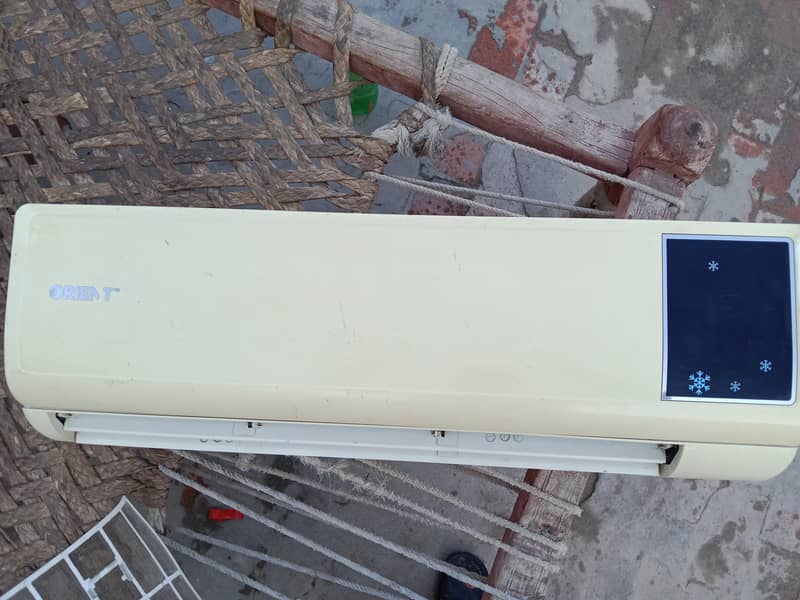 Orient split AC 1 ton 3