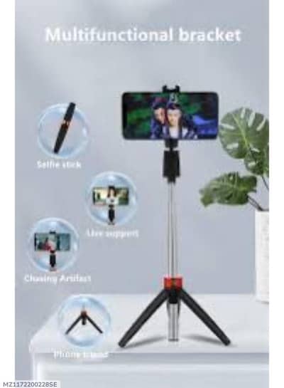 Portable Black Selfie Stick  lightweight design for multiple shooting