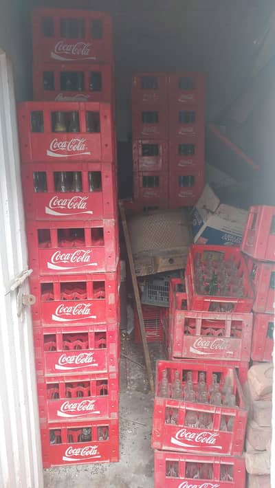 urgent coke crates for sale 900 per crate