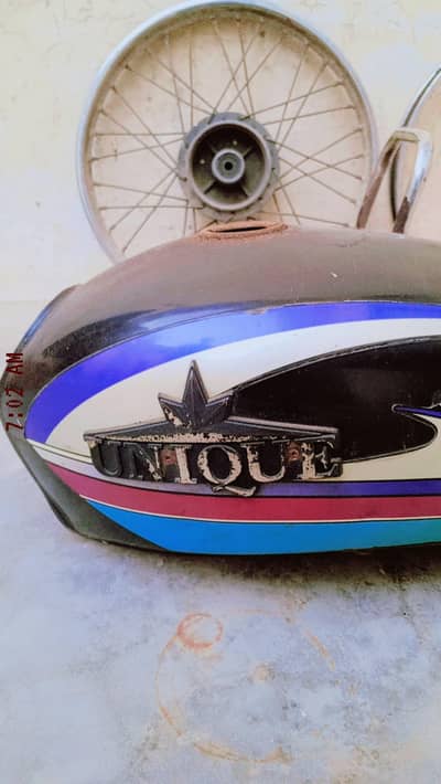 bike Tanki and rim crial