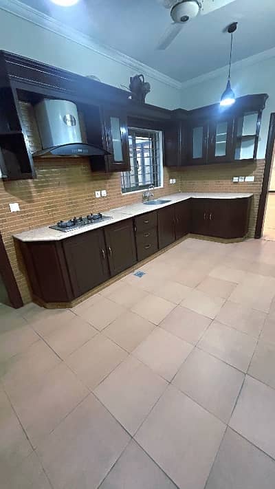 35x70 10 Marla Upper portion for Rent in G-13