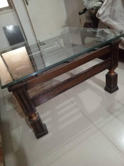 7 Seater Sofa With Table for Sale Urgent (30,000 Final No bargaining)