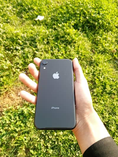 I phone x r good condition factory unlock non PTA