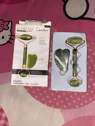 green quartz facial roller & gua sha set