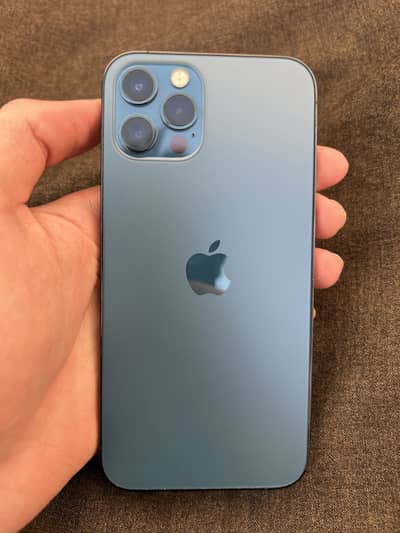 12 pro 128gb 10/10 2 months sim time available