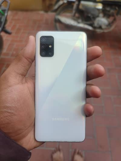 Samsung Galaxy A51 | 10/10 Condition | All Original. { 8 / 128 }