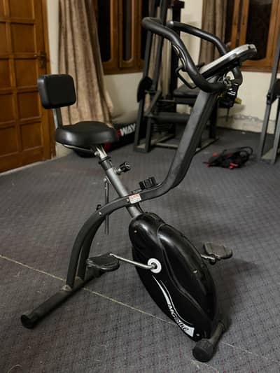 MG indoor bike