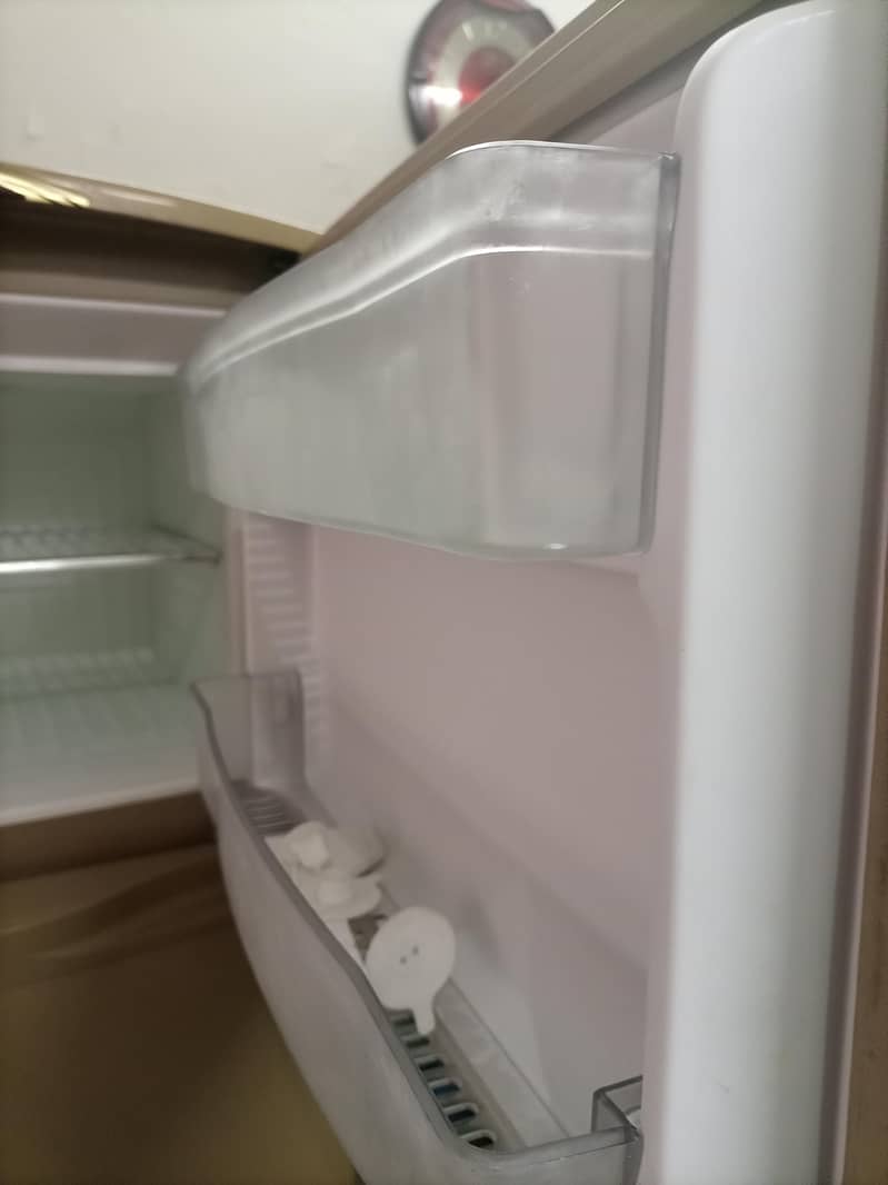 waves refrigerator 3