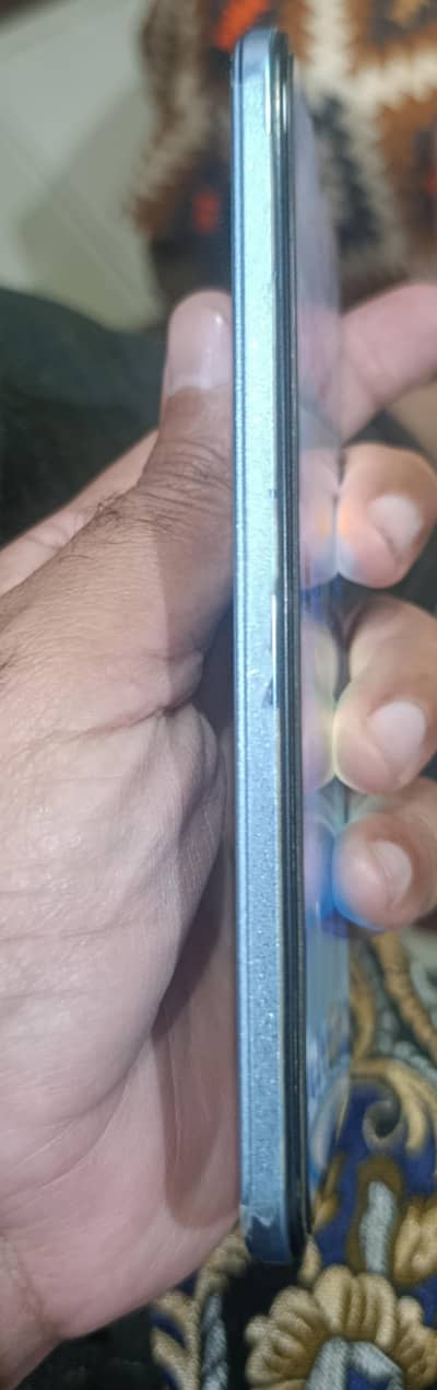 vivo v23E 10/10 abi phly wla original paper lga howa hain