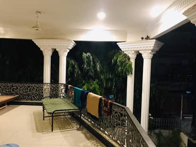 Gulshan-e-Iqbal 400 Syds West Open Corner Bungalow For Sale