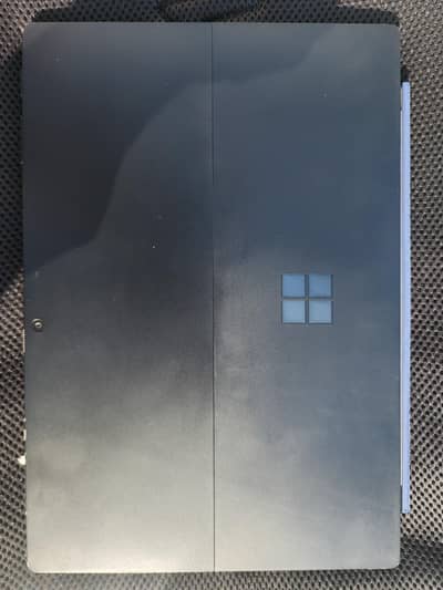 surface pro 7 plus,core i7 11th gen,16gb ram,256 gen 4 nvme