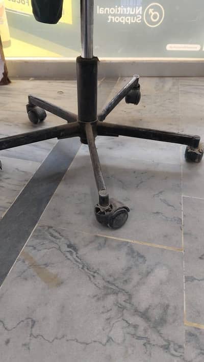 all chairs repair apki jagan per