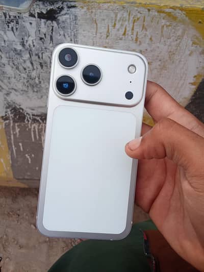 urgent sale phone XR convert 17pro 64 gb  non pta