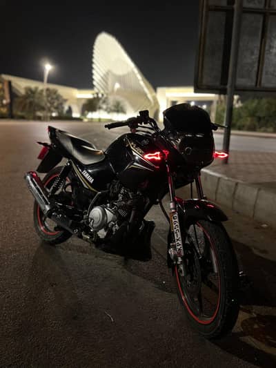 YAMAHA YBR 125 2023 model