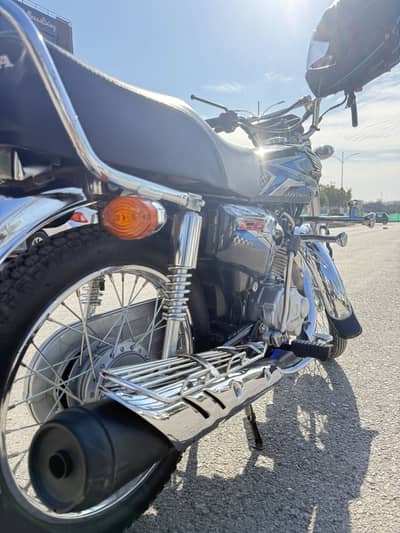 Honda 125 Black 25 model