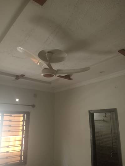 4marla 4beds like brand new house upper portion for rent in G 13 4 islamabad