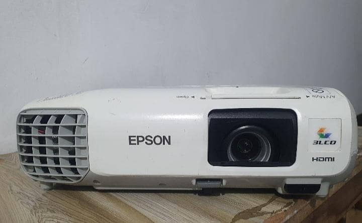 Projector EPSON A plus 0