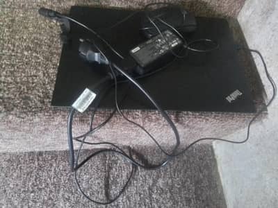 thinkpad t460s 512 gb ssd 8 gb ram Intel core i7  message for more det