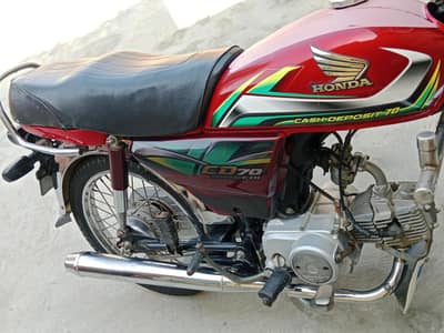 Cd 70 2022 genuine| just like new| for sale