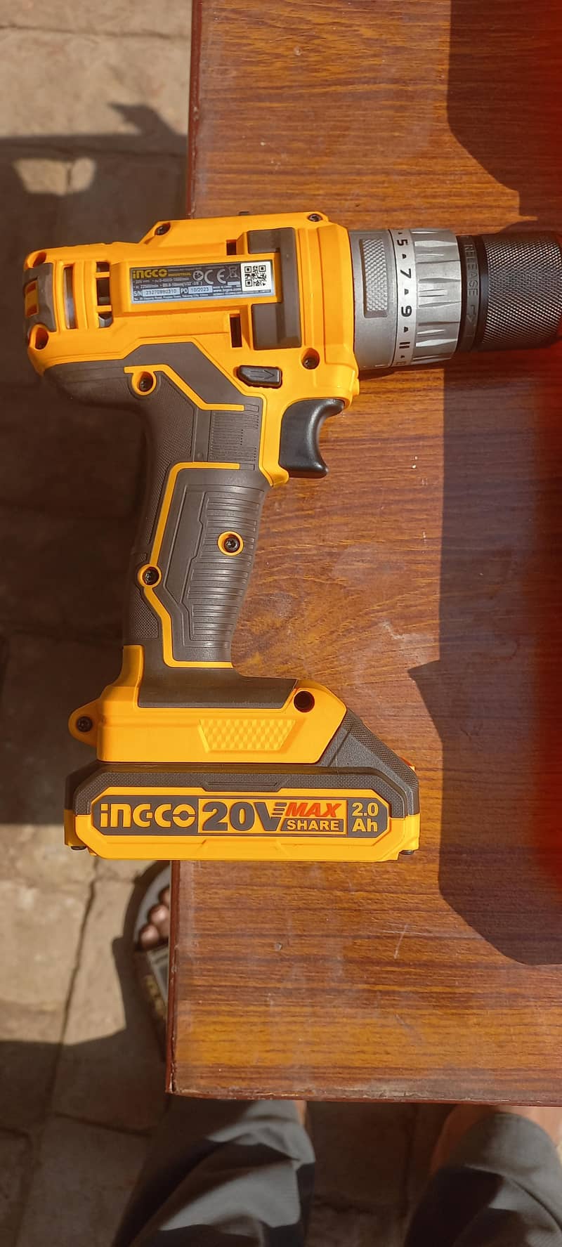 Cordless drill machine 4