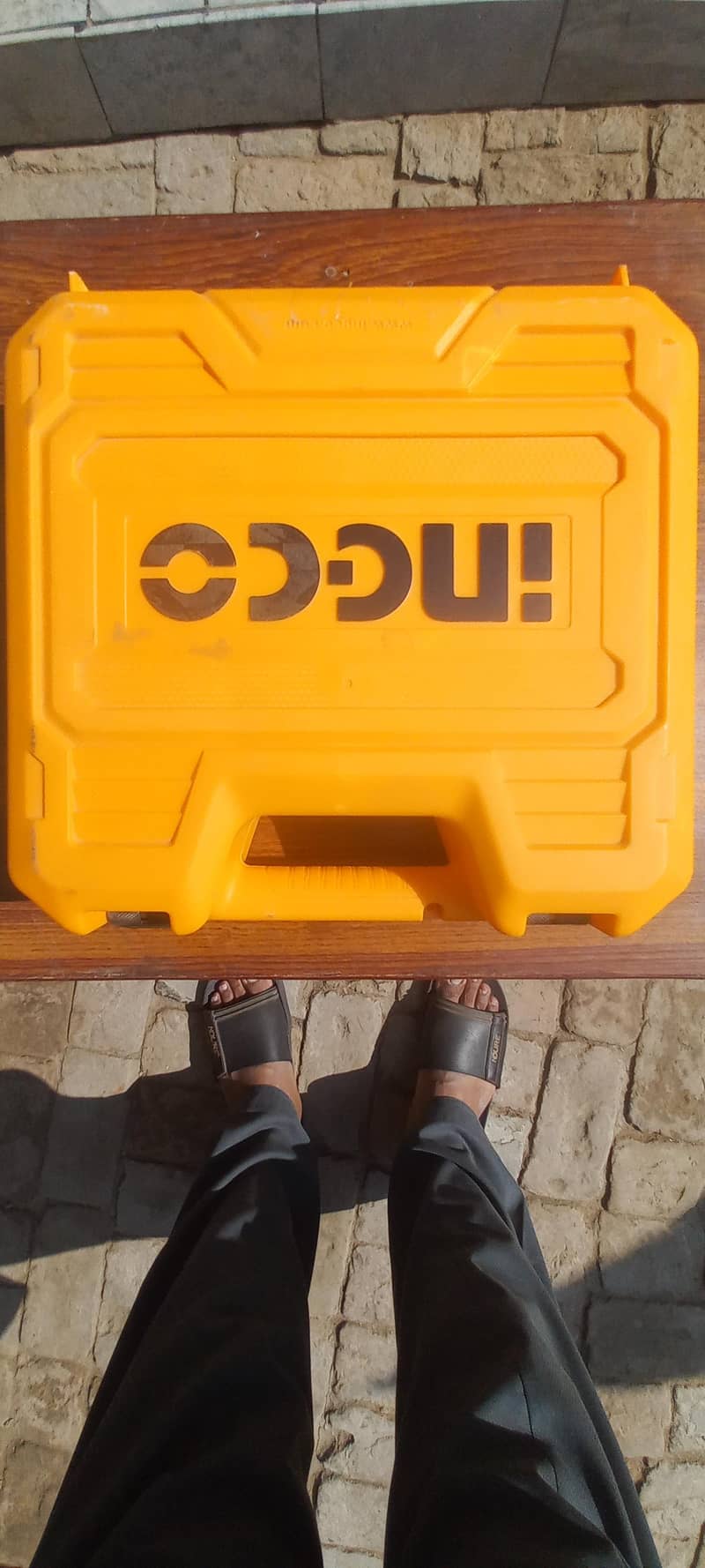 Cordless drill machine 15