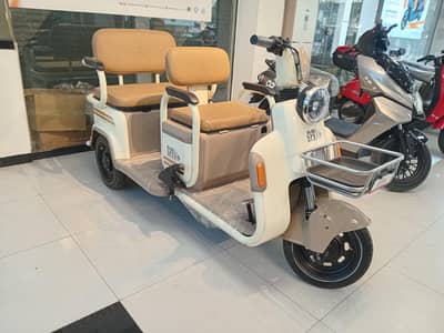 Hi Speed Golf 3 Wheeler Electric Scooty 2026 Model Zero Meter