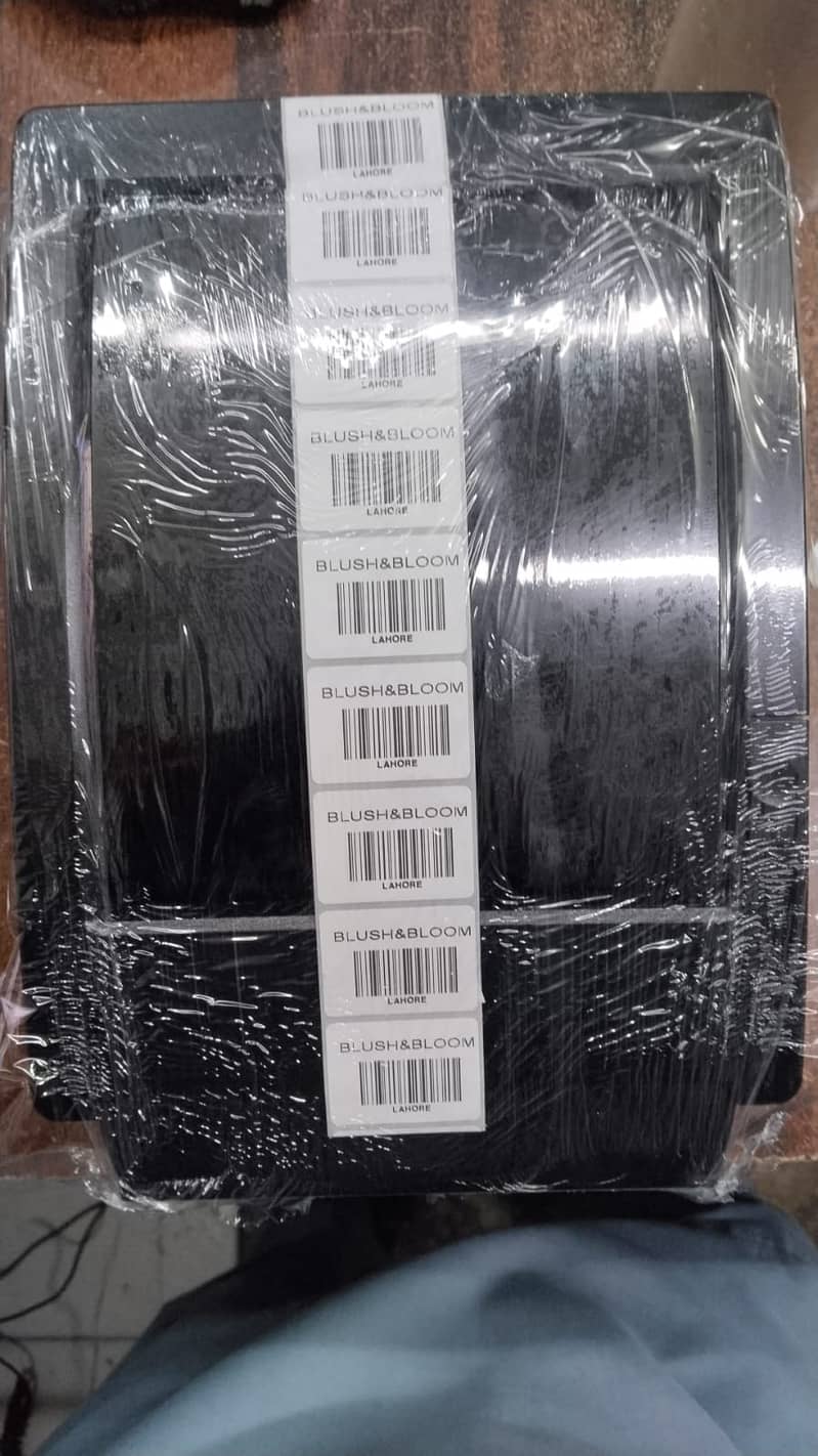 Cash counting machine , Cash Drawer , Barcode Printer , Printer 4