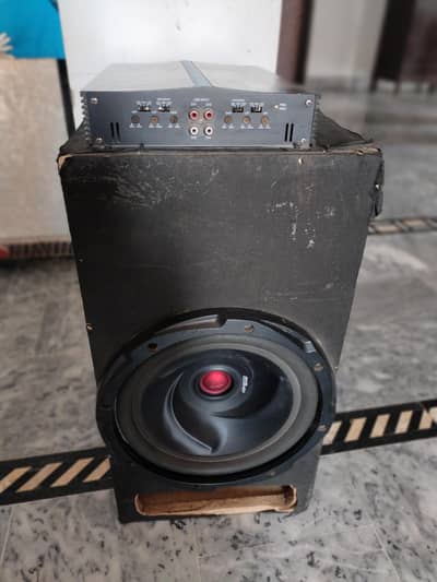 Car Amplifier with 12 Inch Woofer