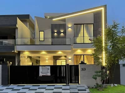 Top City 10 Marla House For Sale