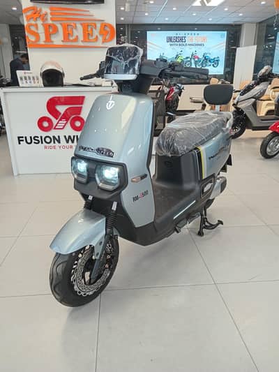 Hi Speed RM-i500 Electric Scooty New 2026 Model