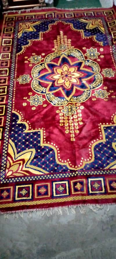 good condition carpet for sale