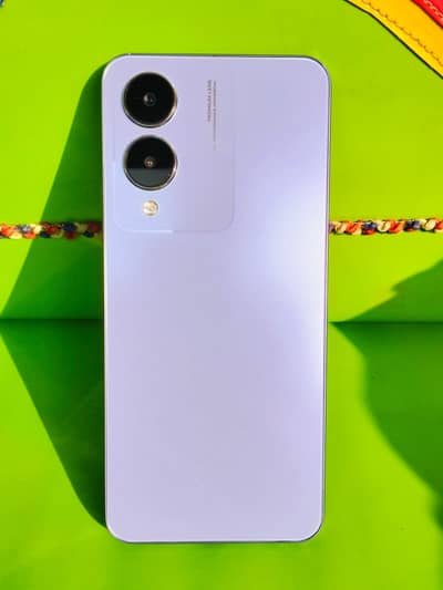 vivo y17s 6 128 with box charger