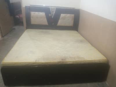 full size bed with mattress