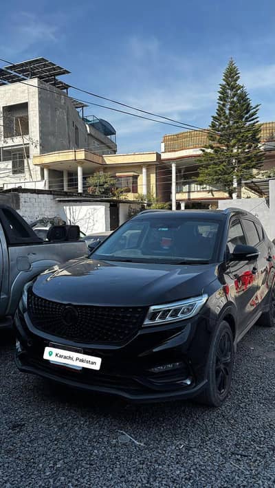 DFSK Glory 580 Pro | i-Talk | Panoramic Roof | 7-Seater