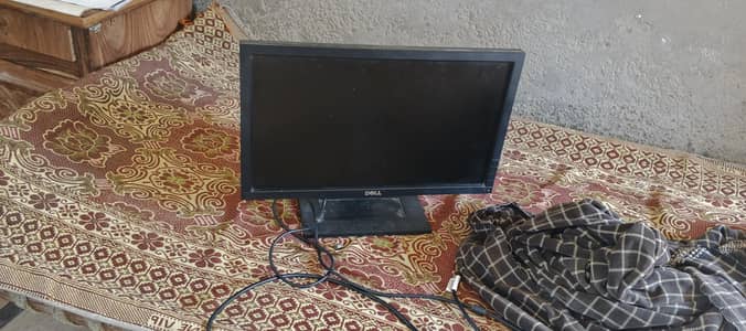 Dell Monitor 18 inches