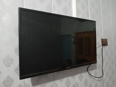 28 inch Orient TV