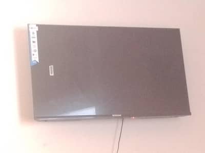 Urgent For Sale Smart Lcd 44"