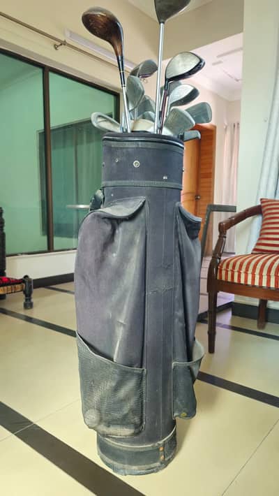 Wilson / Callagher Golf Sticks and Bag