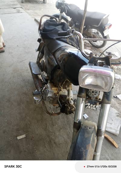 BIONI 2013 model first owner Karachi number  cplc clear