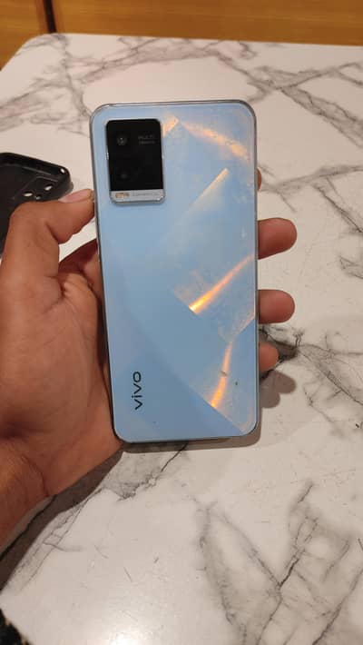 vivo y21