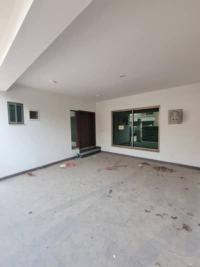 "Dream Home Awaits: Exquisite 5-Bed Luxury Retreat on 18 Marla!"