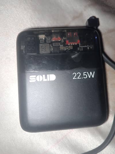 power bank Dubai sy Aya ha