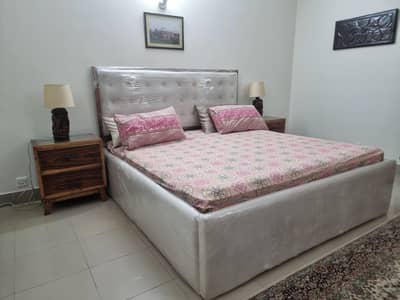 Brand New Minimalistic Wooden Bedroom Set (King Size)-10/10 Condition