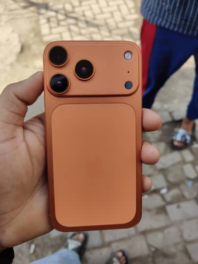 iPhone Xr convert 17 pro