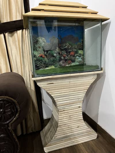 Aquarium with stand