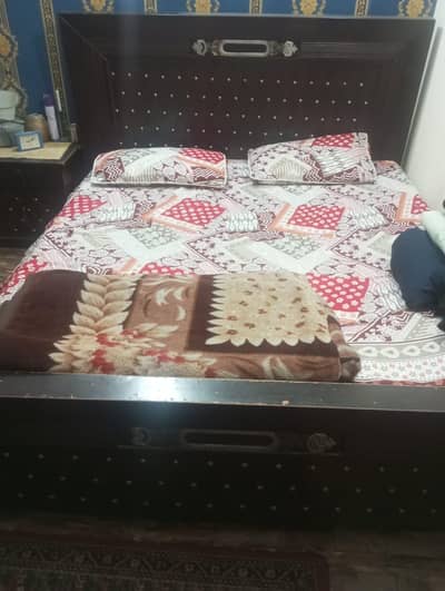 full bedset reasy to sell. with matress