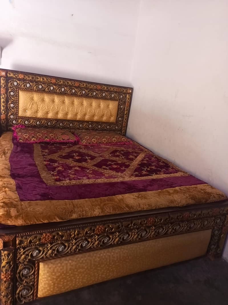 Bed set with 2 side table 0