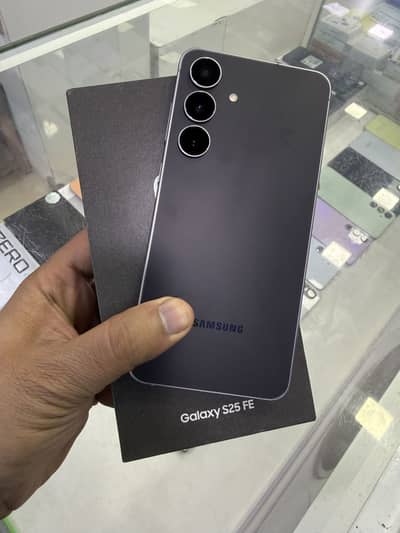 S25 FE 8/256 just box open