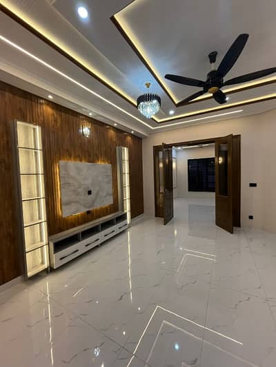 1 kanal size luxurh type outclass location ground portion available for rent with all basic needs in reasonable demand.